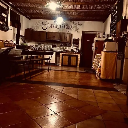 S'imbragu Farm לינה וארוחת בוקר