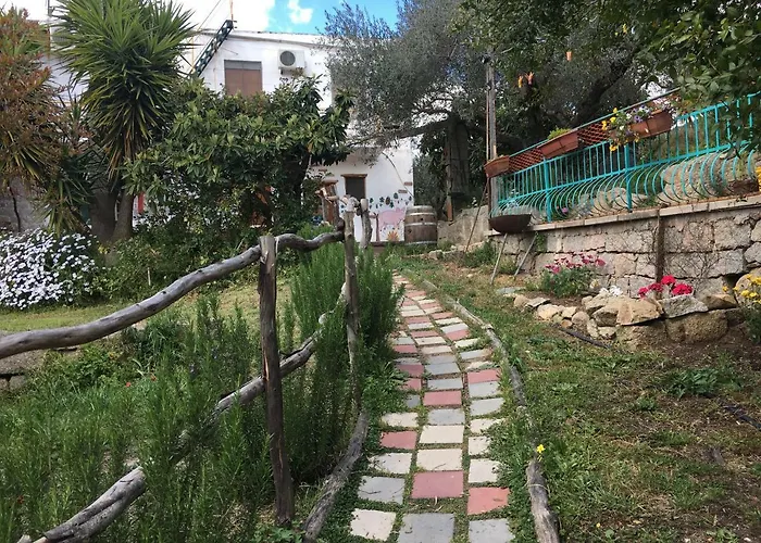 Oda ve Kahvaltı S'imbragu Farm 3*