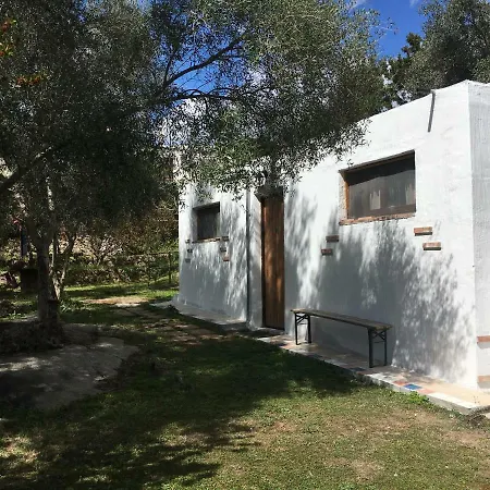 Bed & Breakfast S'imbragu Farm